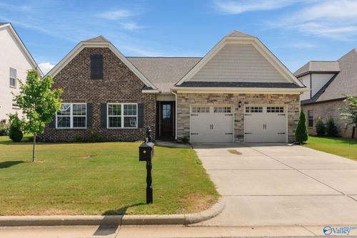 24389 Beacon Cir, Athens, AL, 35613-1212 | Card Image