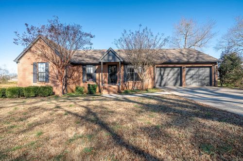 111 Greer Dr, Rogersville, AL, 35652-7411 | Card Image