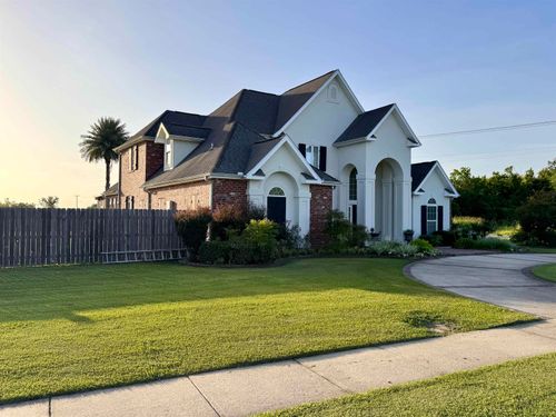 400 Renwick Blvd, Berwick, LA, 70342-3210 | Card Image