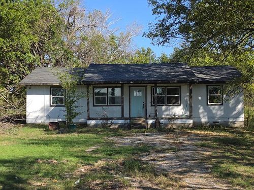 220 W 5th St, Castle, OK, 74833 | Card Image