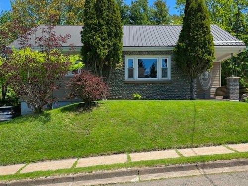 61 Laurie St, Truro, NS, B2N4S8 | Card Image