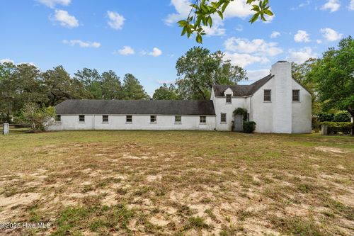 1667 Youngs Rd, Vass, NC, 28394-9530 | Card Image