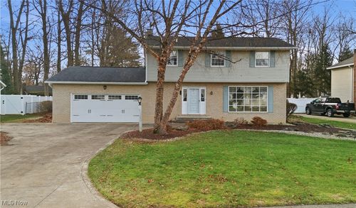 2538 Ironstone St Ne, Canton, OH, 44705-2918 | Card Image