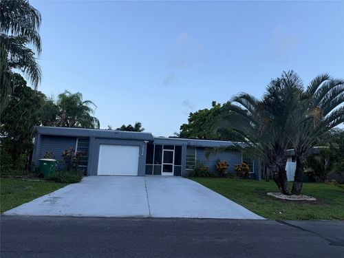 7024 Nw 63rd St, Tamarac, FL, 33321-5536 | Card Image