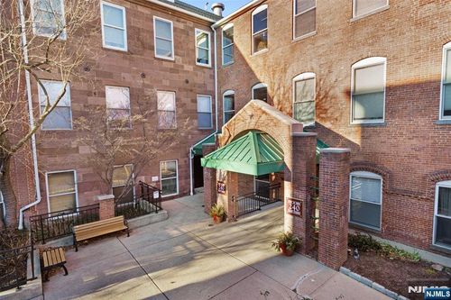 240 Main St, Little Falls, NJ, 07424-1351 | Card Image