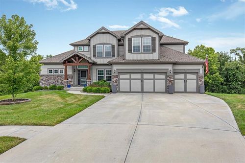 1208 Silverleaf Ct, Liberty, MO, 64068-7503 | Card Image