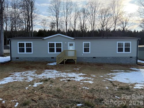 88-124 Titanium Dr, Statesville, NC, 28625-2601 | Card Image