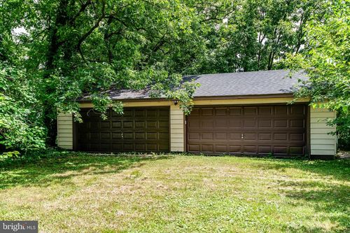 garage-110 Weston Avenue, GLOUCESTER CITY, NJ, 08030 | Card Image