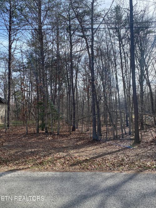 231 Thrushwood Dr, Crossville, TN, 38558-4612 | Card Image