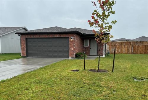 37791 W 207th Ter, Edgerton, KS, 66021-6507 | Card Image