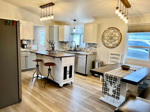 28 Horseshoe Bnd, Angel Fire, NM, 87710-8038 | Card Image