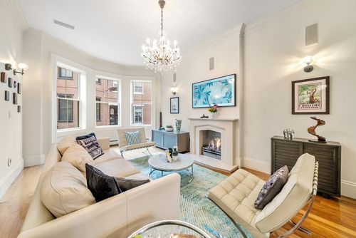 11 Lawnwood Pl, Boston, MA, 02129-3031 | Card Image