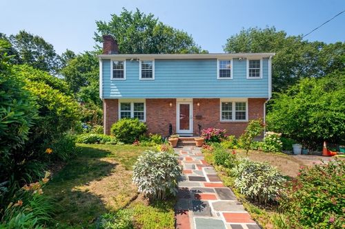 27 Maplewood Ave, Newton, MA, 02459-2527 | Card Image