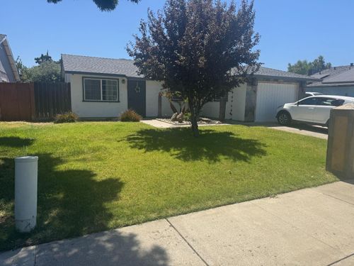 332 N 2nd Street, Los Banos, CA, 93635 | Card Image