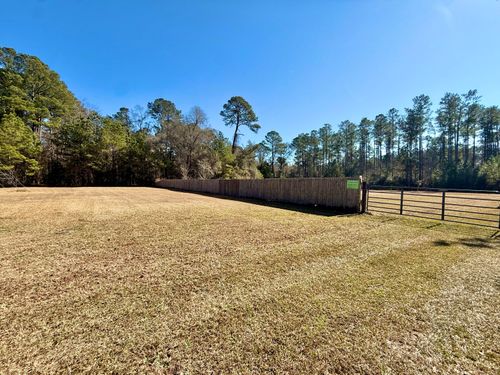 197 Acorn Rd, Walterboro, SC, 29488-1401 | Card Image