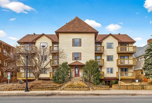 205-1720 3rd Ave S, Minneapolis, MN, 55404-1886 | Card Image