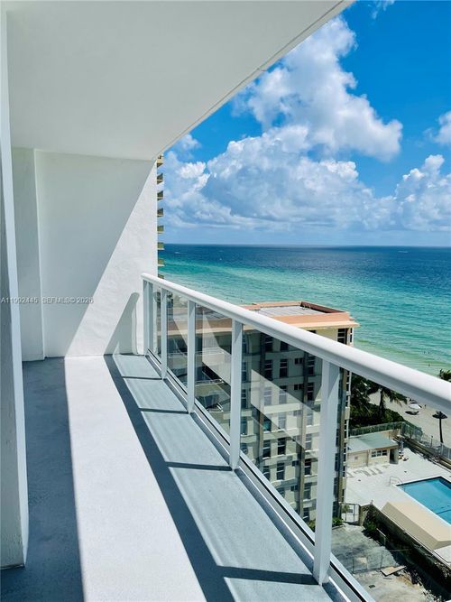 apt-1105-3140 S Ocean Dr, Hallandale Beach, FL, 33009-7238 | Card Image