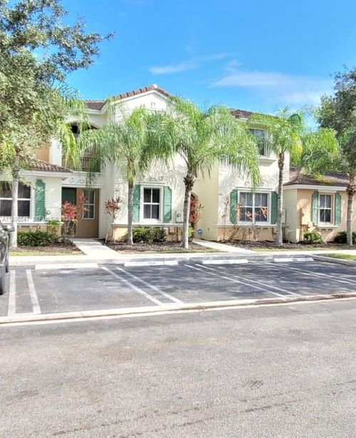 1005 Ne 42nd Pl, Homestead, FL, 33033-5150 | Card Image