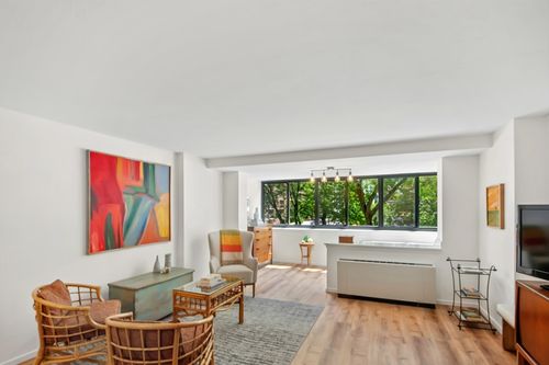 3l-6 Whittier Pl, Boston, MA, 02114 | Card Image