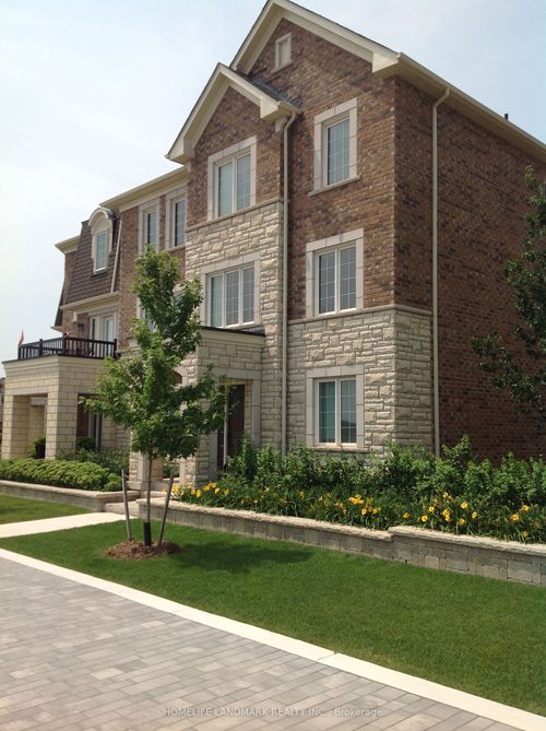 4-3045 George Savage Ave, Oakville, ON, L6M0Y8 | Card Image