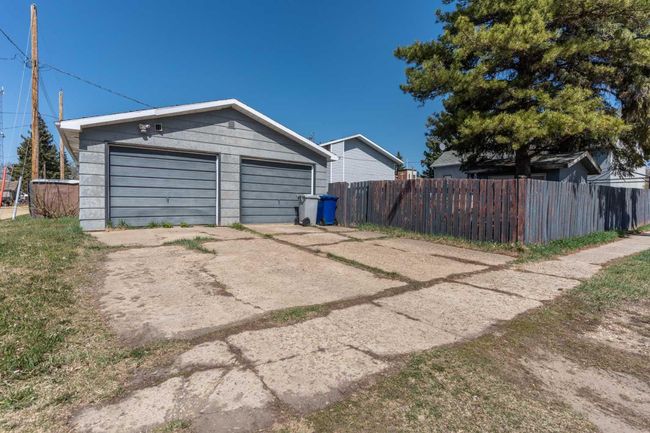 14 1st Avenue S, House other with 5 bedrooms, 2 bathrooms and 4 parking in Hay Lakes AB | Image 25