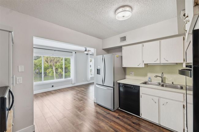 APT-47 - 2461 Rhodesian Dr, Condo with 2 bedrooms, 2 bathrooms and null parking in CLEARWATER FL | Image 8