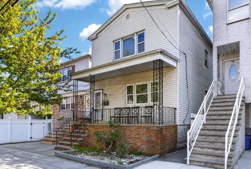 12 W 10th St, Bayonne, NJ, 07002-2506 | Card Image