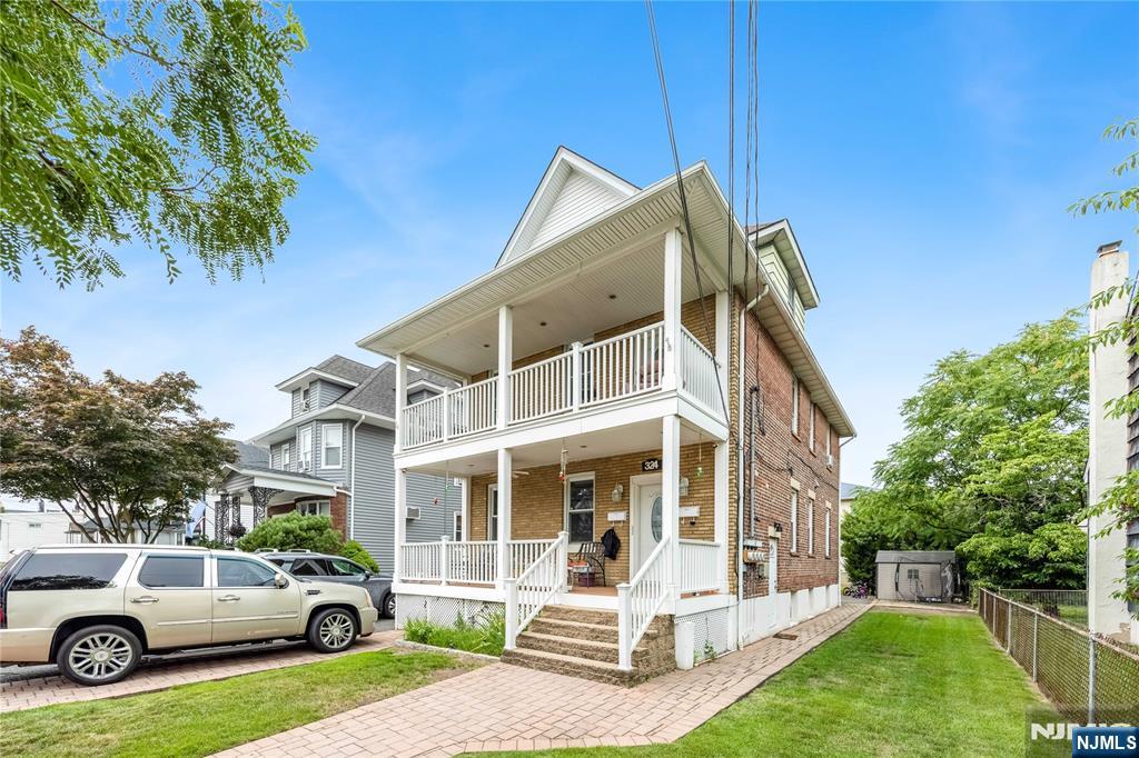Residential Income in Carlstadt 2