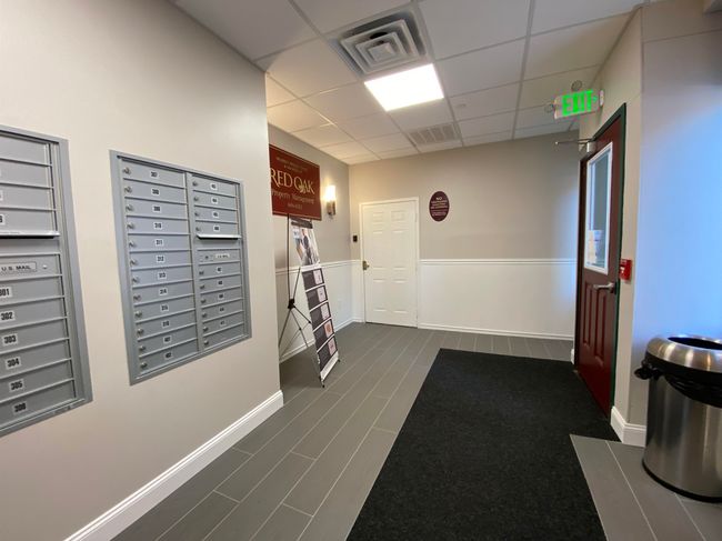 APT-214 - 30 Hanover St, Condo with 2 bedrooms, 1 bathrooms and null parking in Manchester NH | Image 31