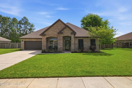 8724 Park Ridge Ct, Biloxi, MS, 39532-5601 | Card Image