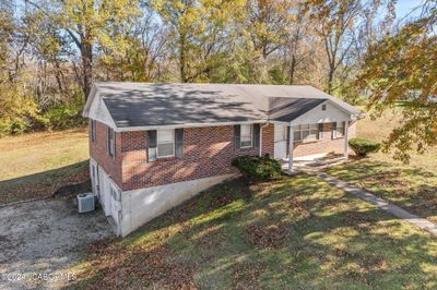 216 Knaebel Lane, Home with 3 bedrooms, 2 bathrooms and null parking in JEFFERSON CITY MO | Image 1