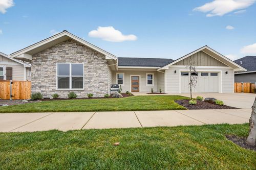 1317 River Run St, Central Point, OR, 97502-2598 | Card Image