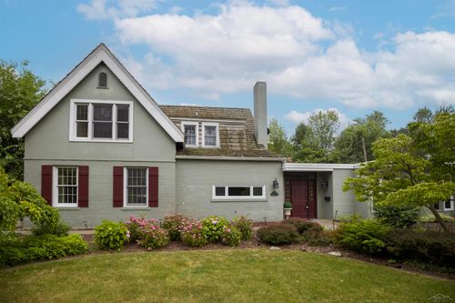 1 Nelson Ln, Bay City, MI, 48708-6335 | Card Image