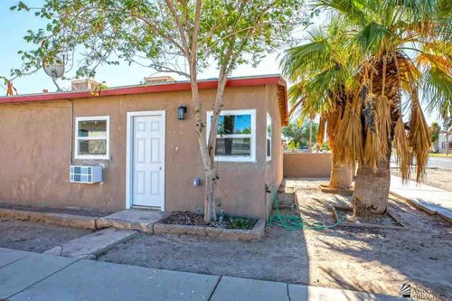 531 S 1st Ave, Yuma, AZ, 85364-3056 | Card Image