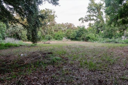 11152 Galaxy Ln, THONOTOSASSA, FL, 33592-3331 | Card Image