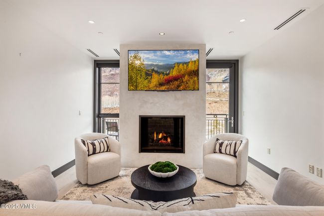 C - 141 E Meadow Dr, Condo with 2 bedrooms, 3 bathrooms and 1 parking in Vail CO | Image 6