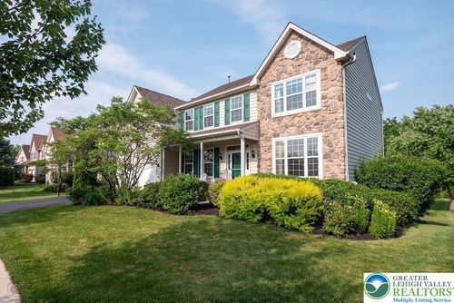640 Yorkshire Dr, BREINIGSVILLE, PA, 18031-1551 | Card Image