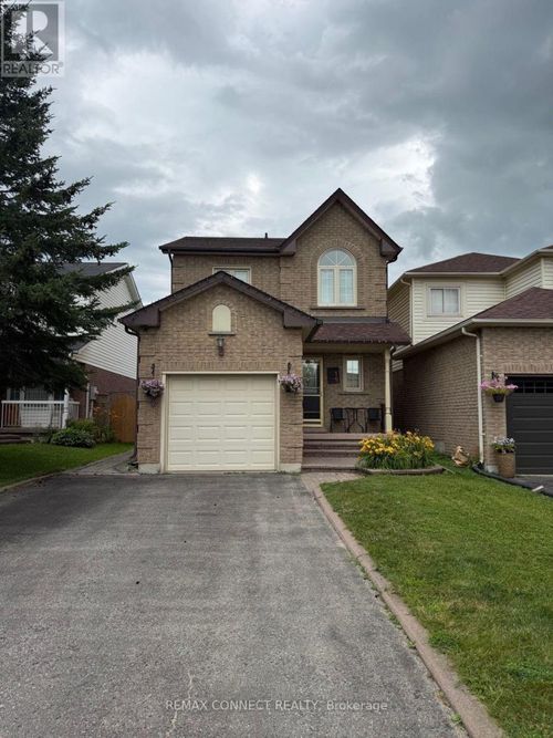 15 Kennedy Dr, Courtice, ON, L1E2H2 | Card Image