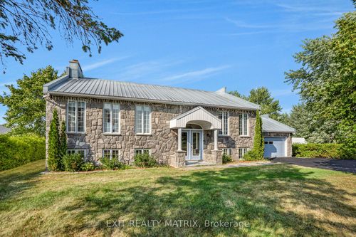 123 Ch Du Domaine Road, Alfred and Plantagenet, ON, K0B1A0 | Card Image