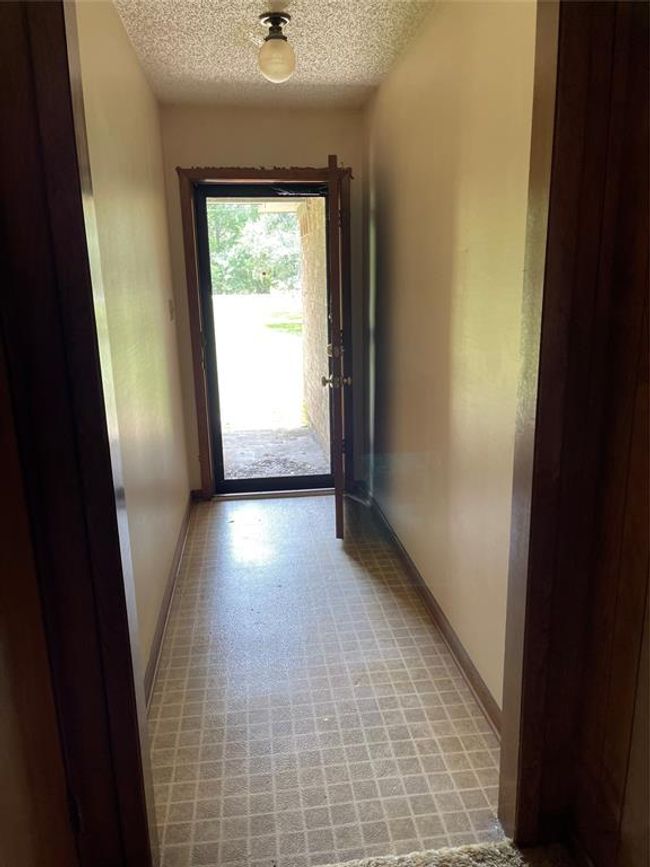 1055 County Road 452, House other with 4 bedrooms, 2 bathrooms and null parking in Sweeny TX | Image 4