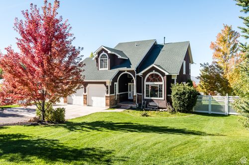 355 N 1100 E, Hyde Park, UT, 84318-3901 | Card Image