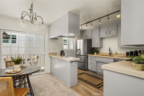 301-444 Obispo Ave, Long Beach, CA, 90814-5108 | Card Image