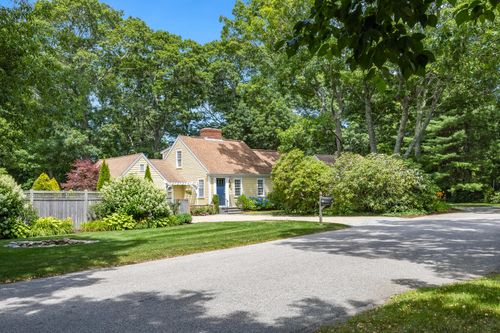 24 Hall Ln, East Falmouth, MA, 02536-5200 | Card Image