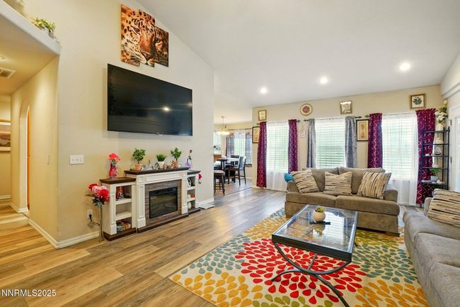 239 Mary Lou Ln, House other with 4 bedrooms, 2 bathrooms and 2 parking in Fernley NV | Image 14