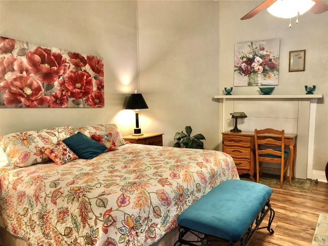 APT-2 - 401 W Sam Rayburn Dr, Home with 4 bedrooms, 3 bathrooms and 6 parking in Bonham TX | Image 11