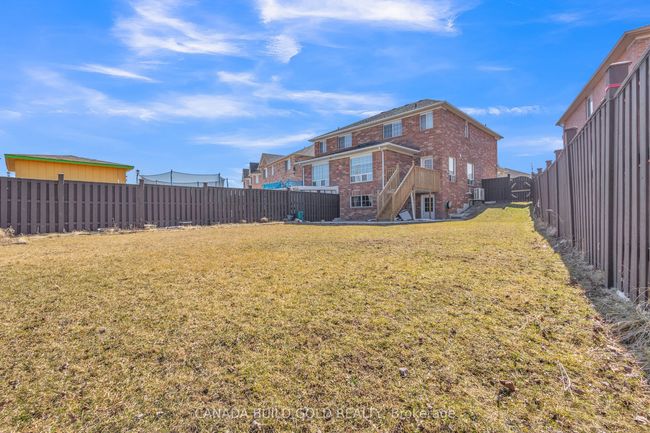 53 Bottomwood St, House attached with 3 bedrooms, 3 bathrooms and 3 parking in Brampton ON | Image 38