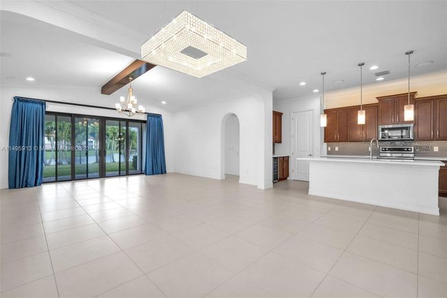1291 Sw 113 Th Way, House other with 3 bedrooms, 3 bathrooms and null parking in Pembroke Pines FL | Image 13