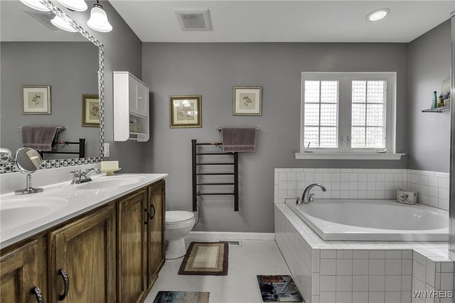 2233 Fox Chase Rd, House other with 4 bedrooms, 3 bathrooms and null parking in Lake View NY | Image 23