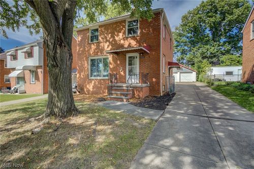 9725 S Highland Ave, Garfield Heights, OH, 44125-2378 | Card Image