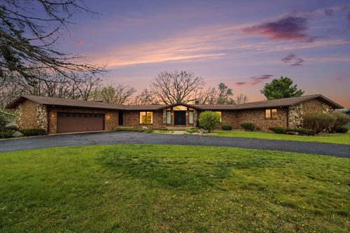 56585 Fairway Dr, Paw Paw, MI, 49079-9727 | Card Image